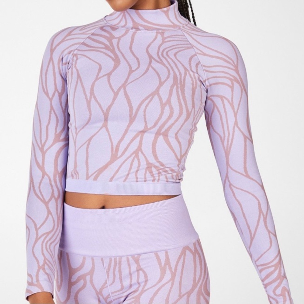NWT Courtney seamless long sleeve top small
